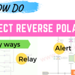 ¿Cómo se protege el interruptor y la alerta de polaridad inversa?